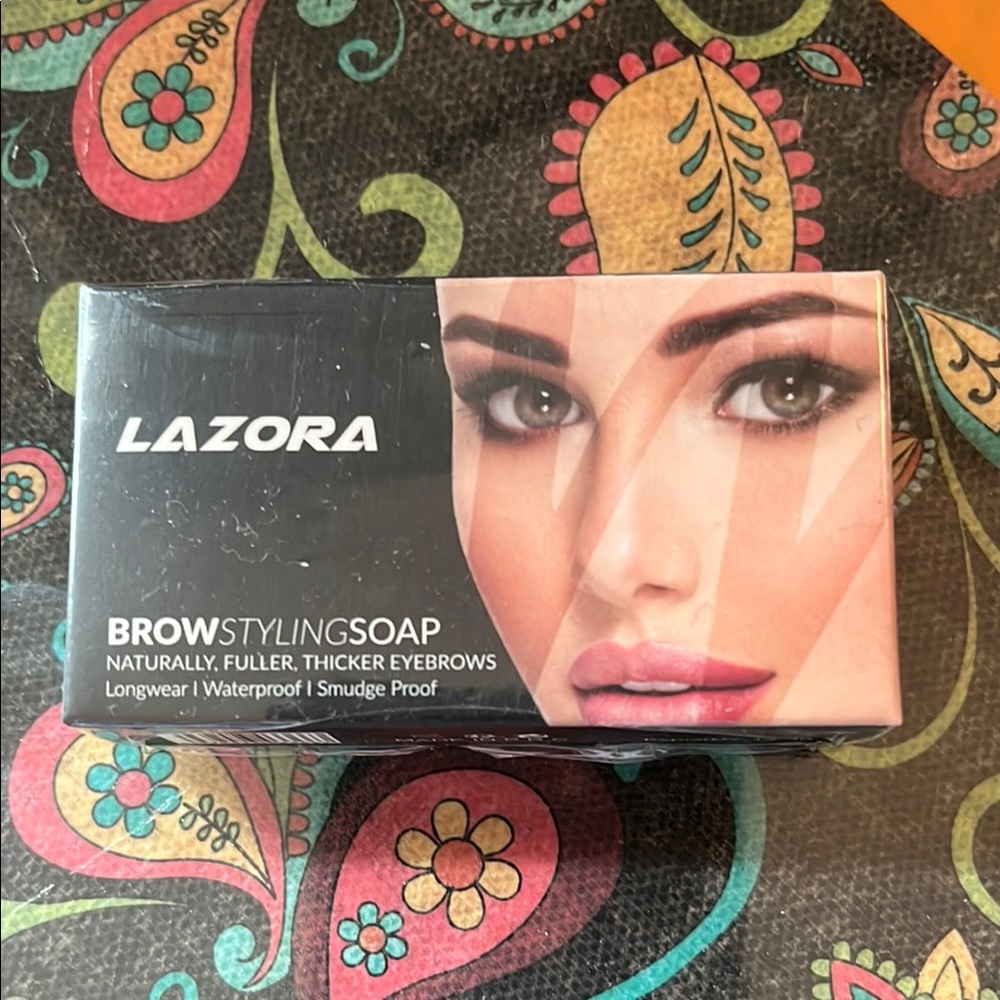 New! Lazora Brow Styling Soap - Black